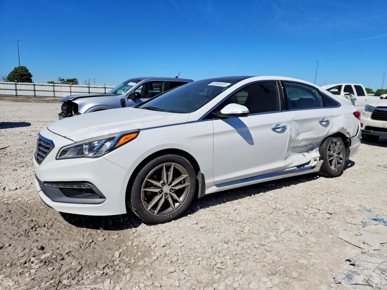 Salvage Hyundai SONATA Image