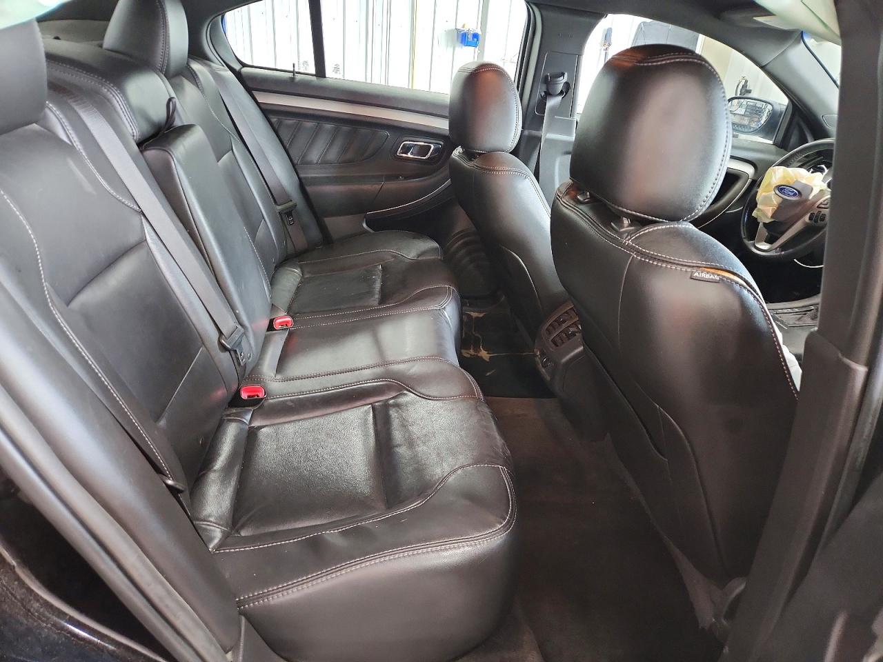 Ford Taurus Sel