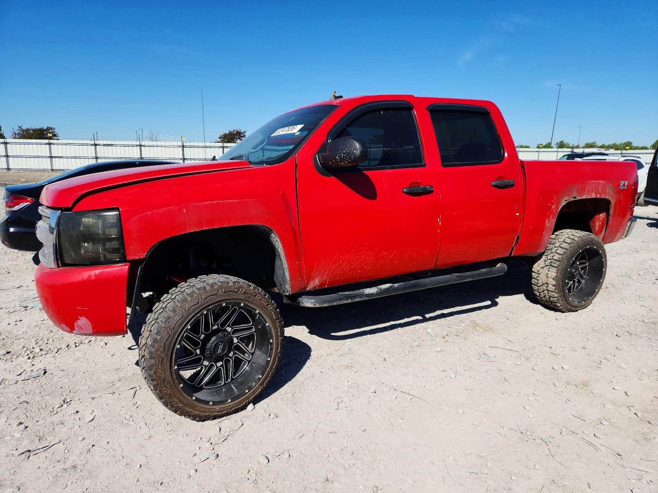 Salvage Chevrolet Silverado Image