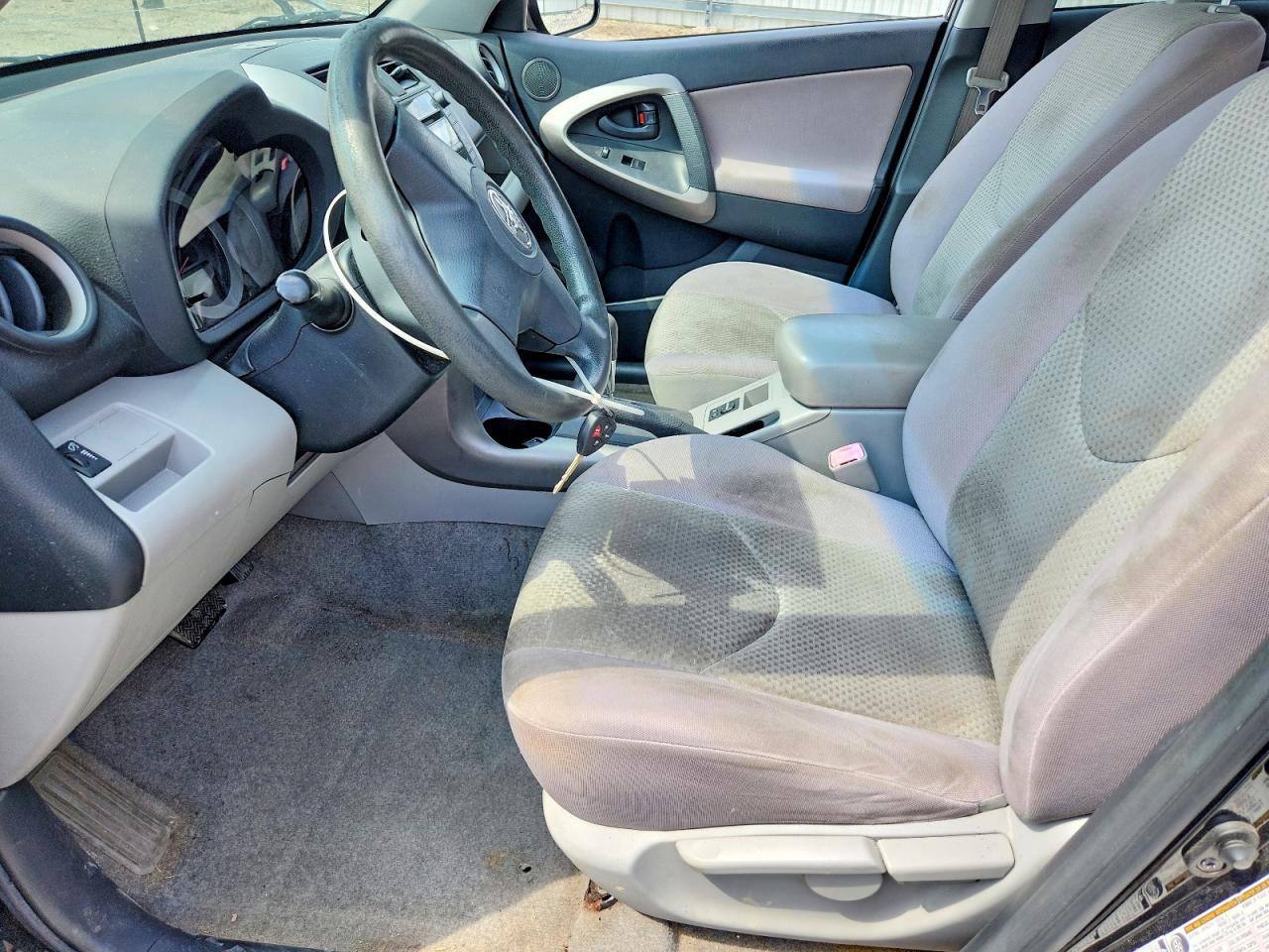 Toyota RAV4 Base
