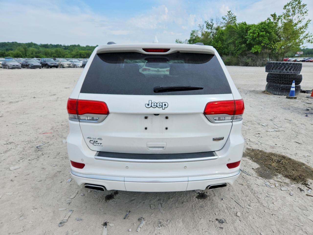 Jeep Cherokee Summit