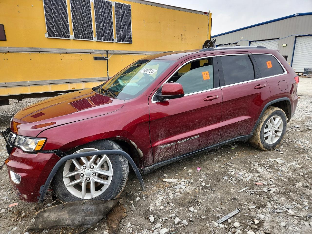 Salvage Jeep Grand Cherokee Image