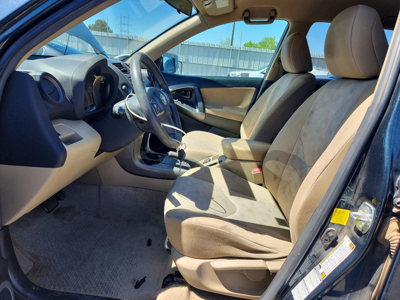 Toyota RAV4 Base