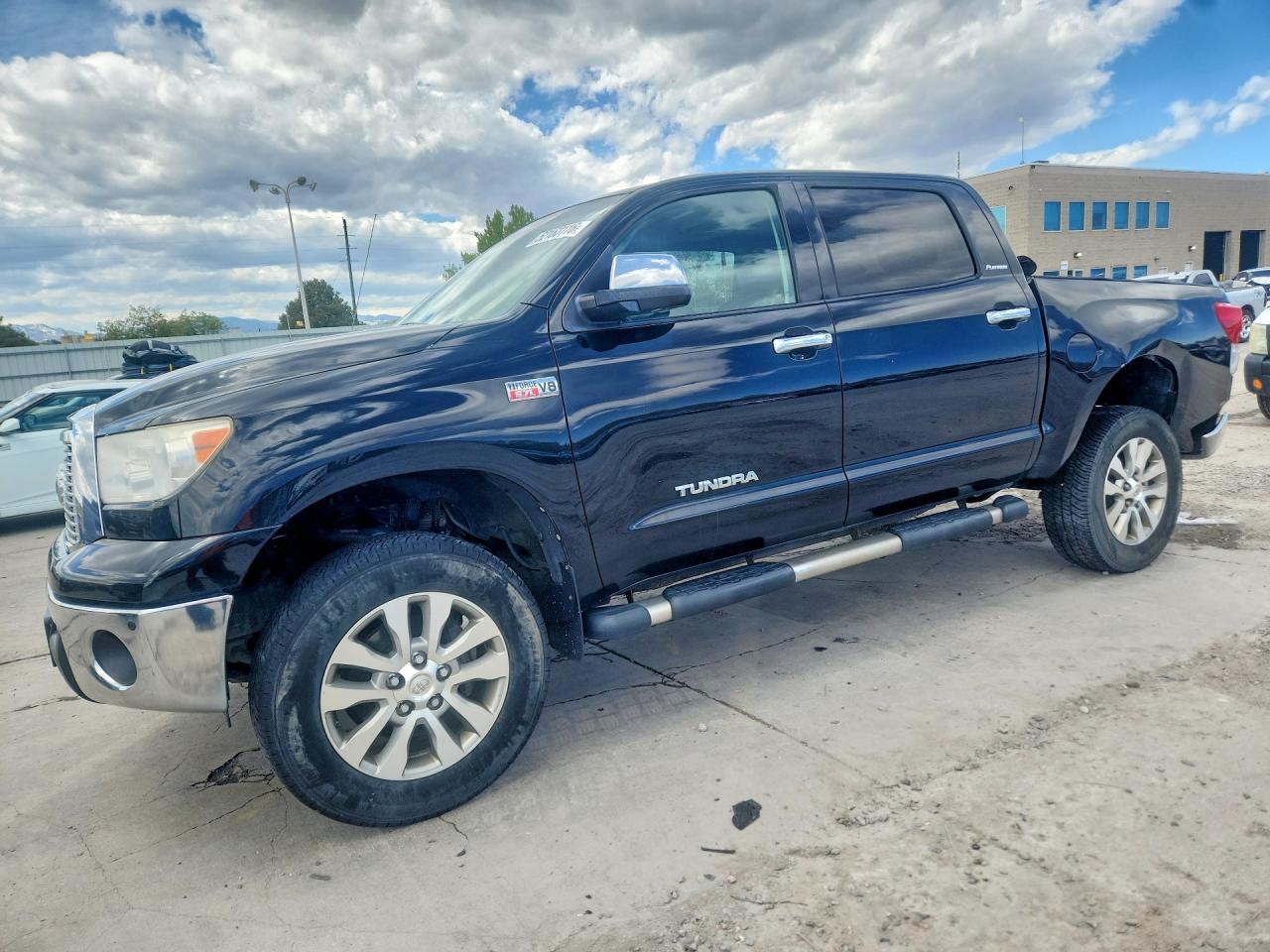 Salvage Toyota Tundra Image