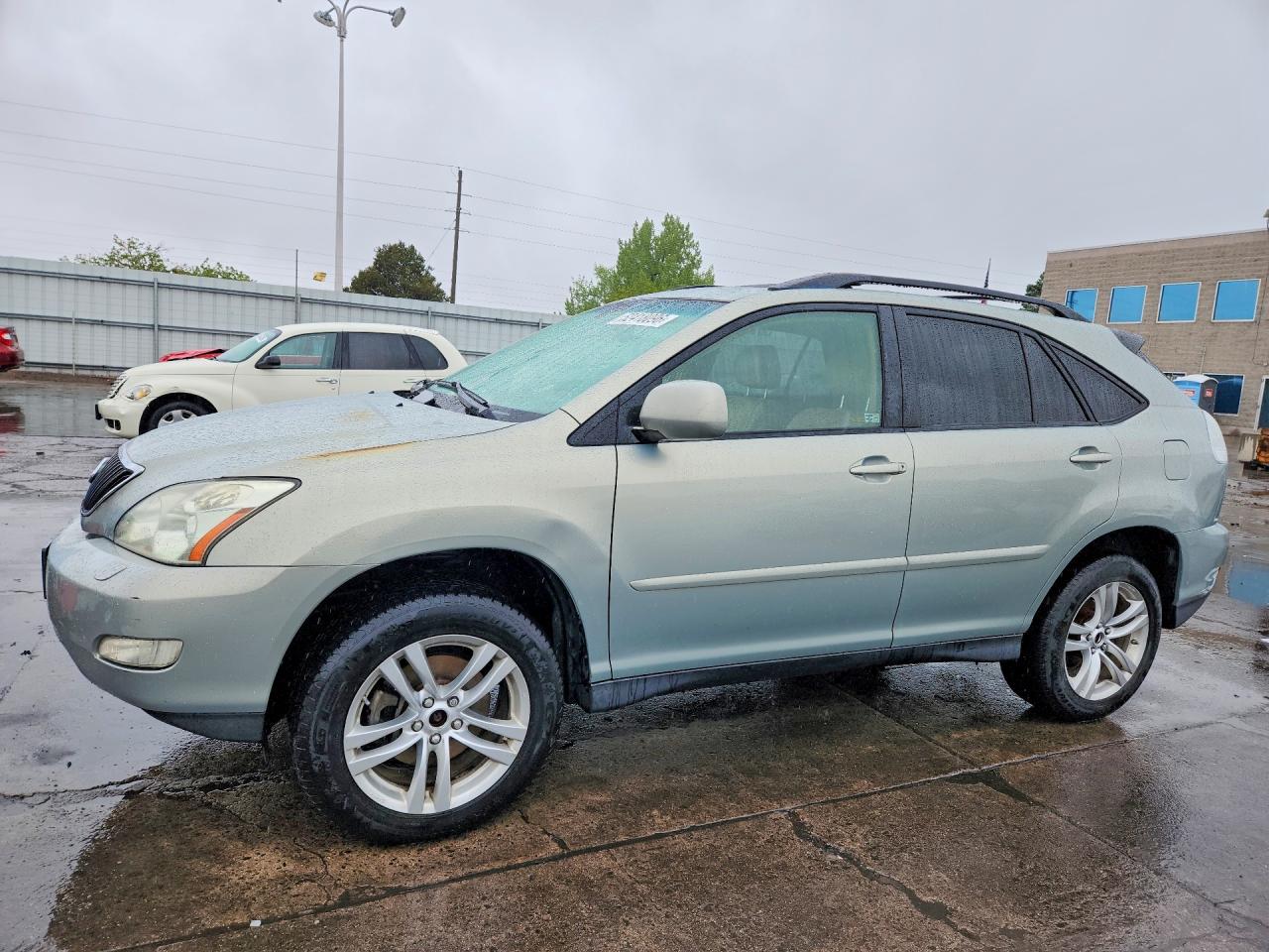Salvage Lexus RX Image