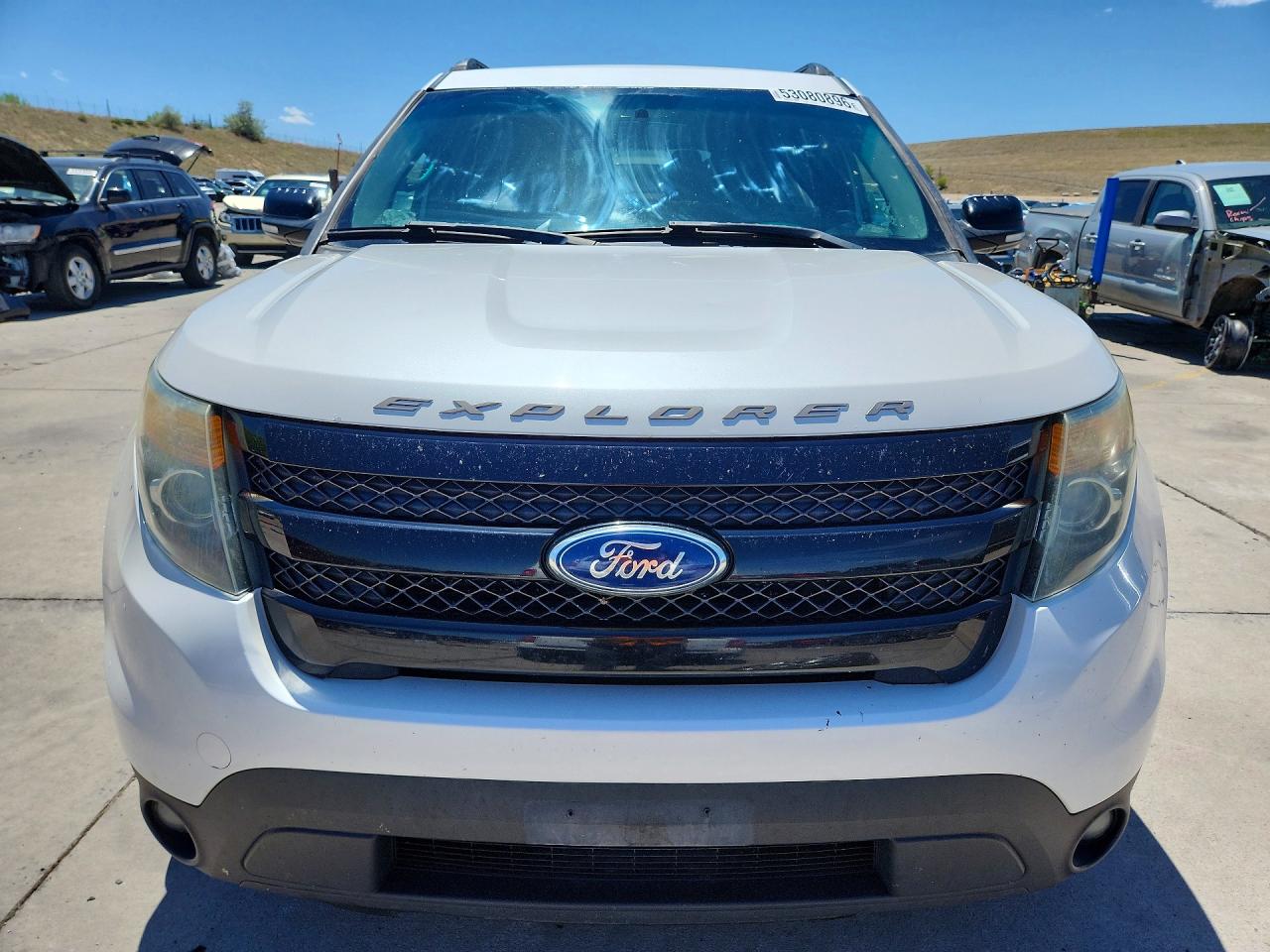 Ford Explorer Sport