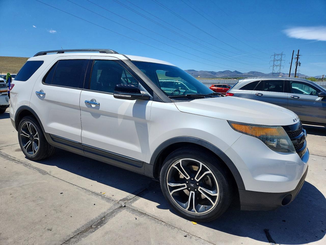 Ford Explorer Sport