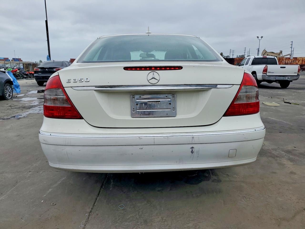 Mercedes-Benz E-Class 350
