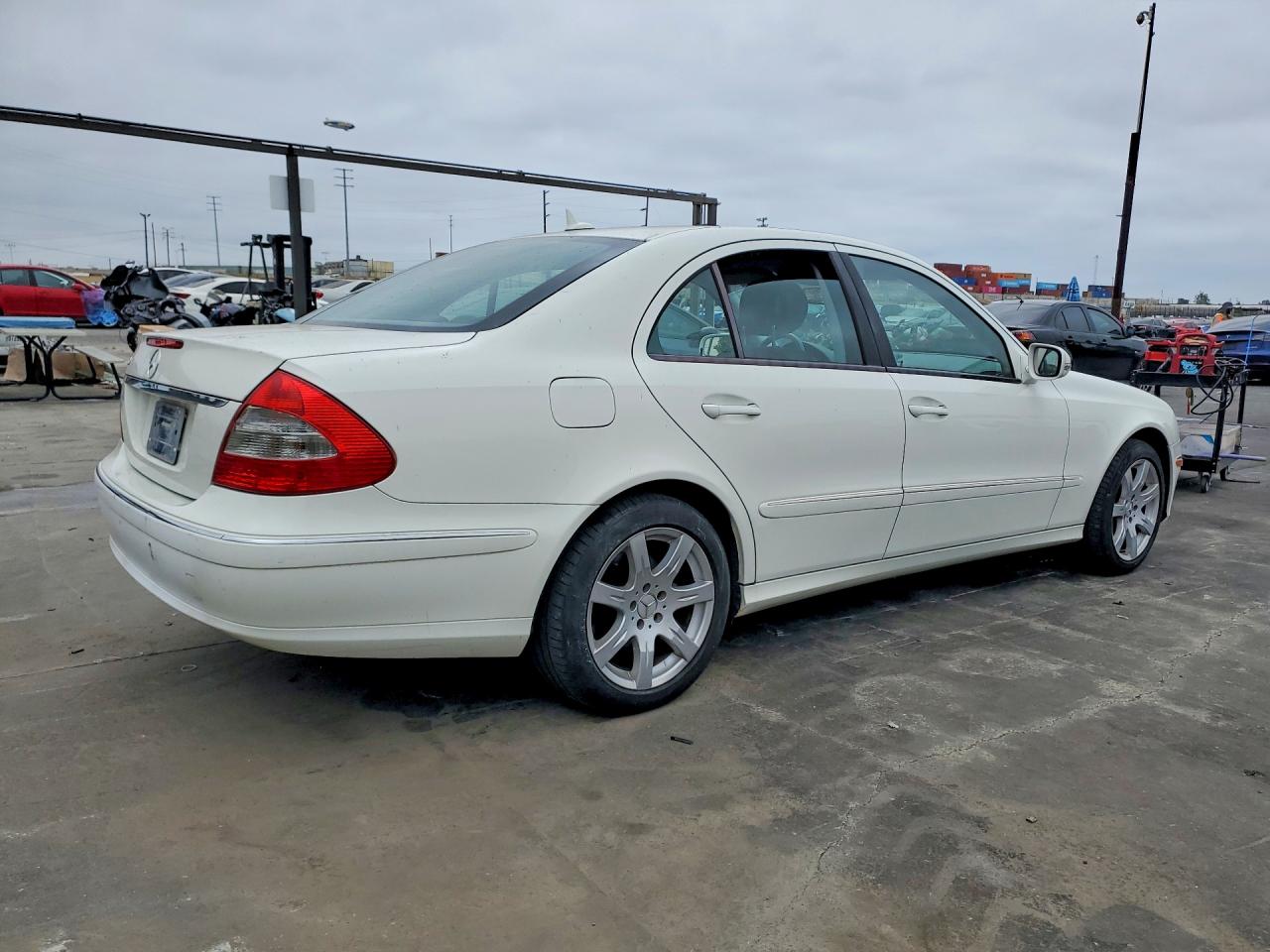 Mercedes-Benz E-Class 350