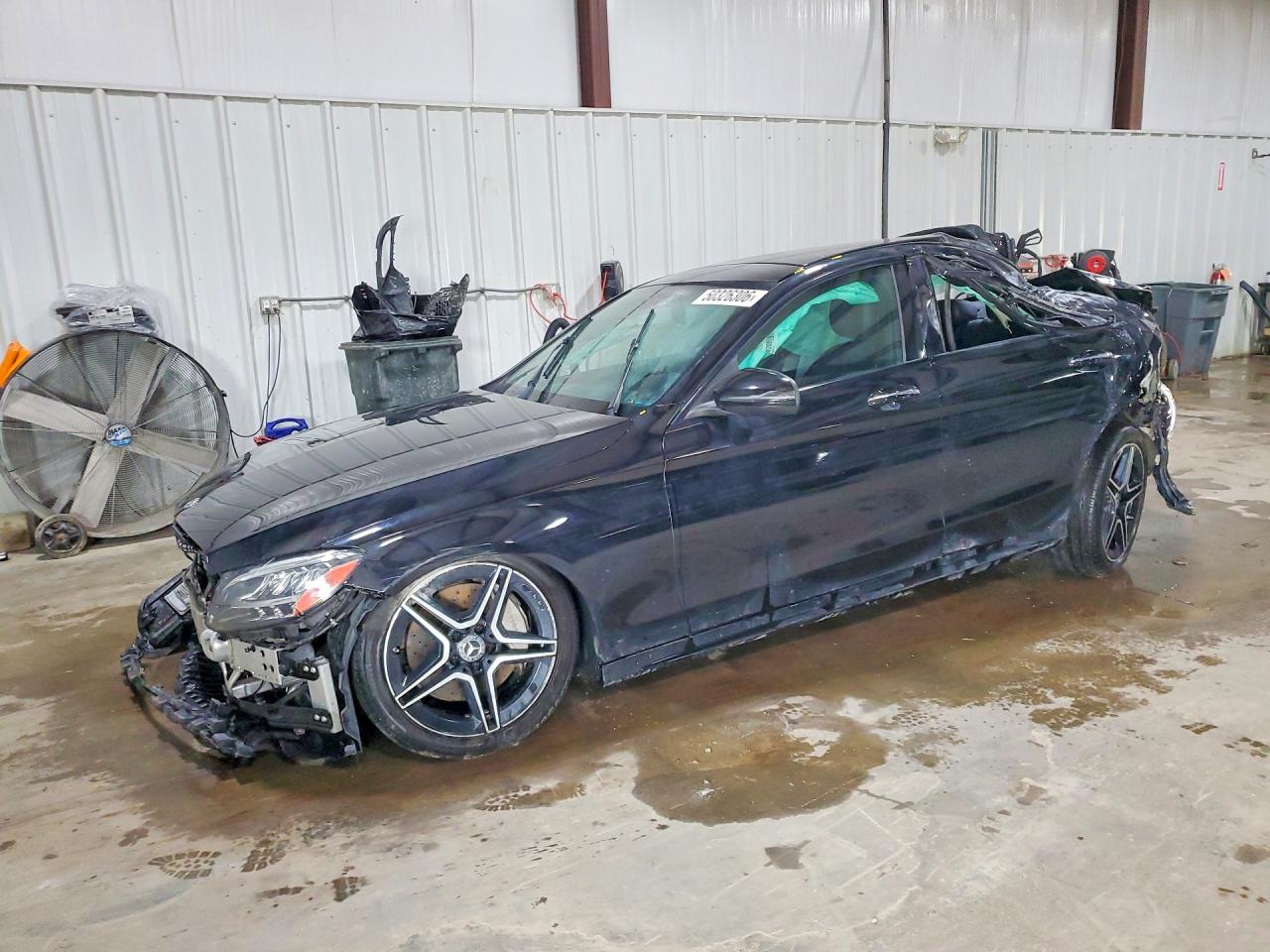Salvage Mercedes-Benz C-Class Image