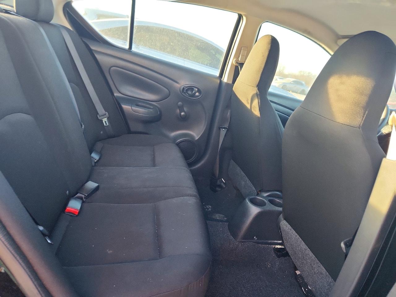 Nissan Versa S
