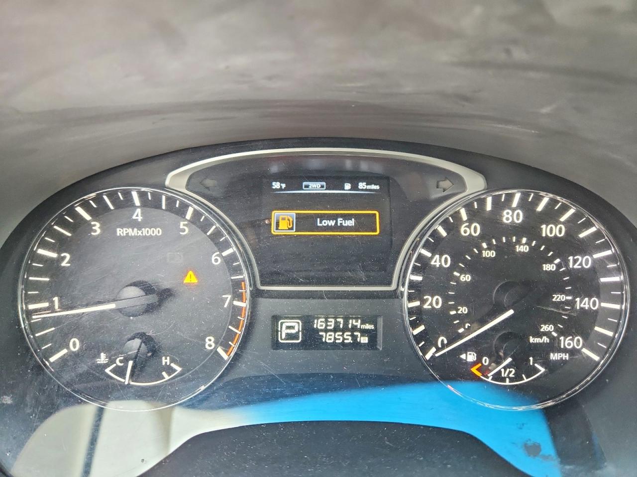 Nissan Pathfinder Sv