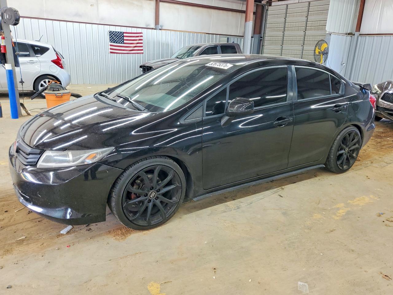 Salvage Honda Civic Image