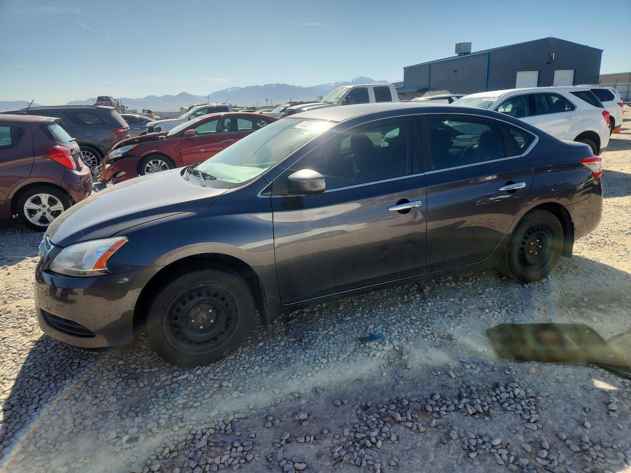 Salvage Nissan Sentra Image