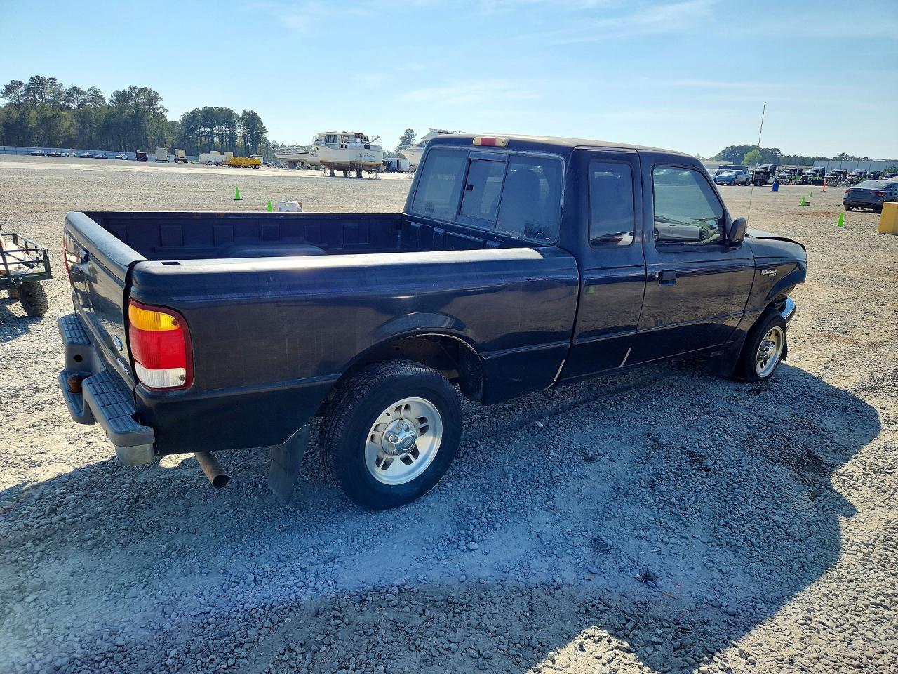 Ford Ranger Super Cab