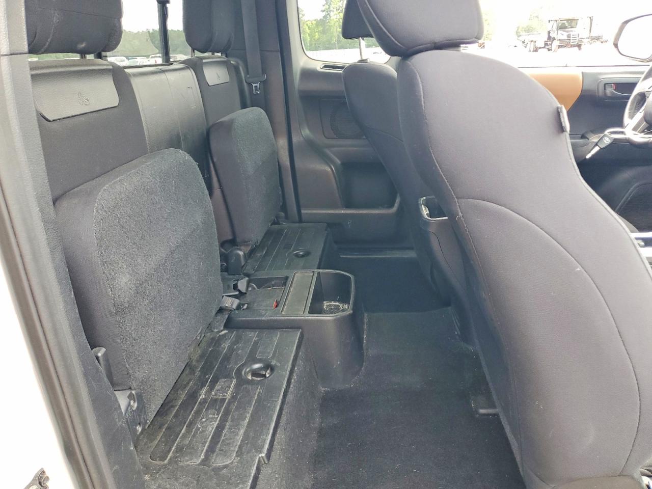 Toyota Tacoma Sr5