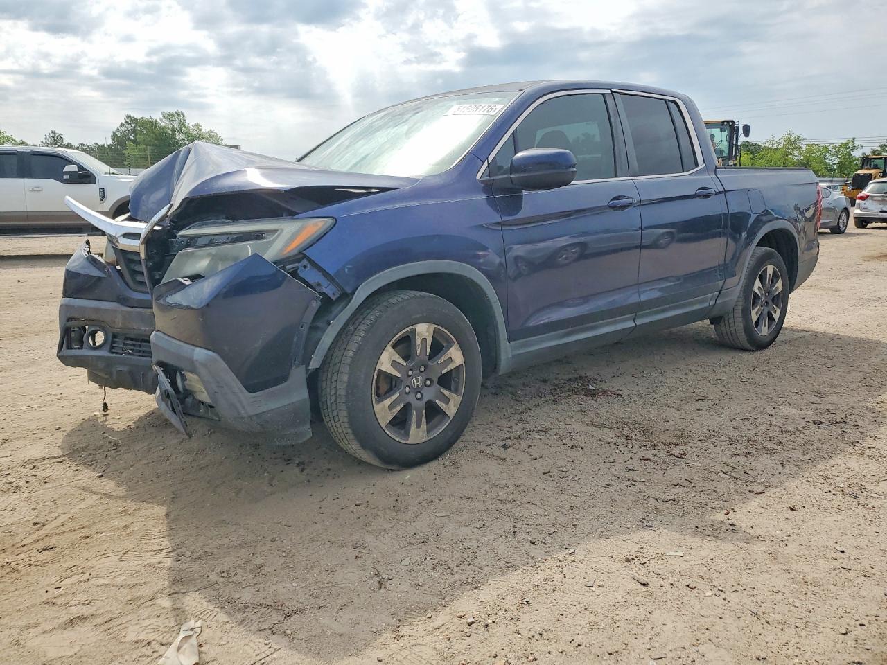 Salvage Honda Ridgeline Image