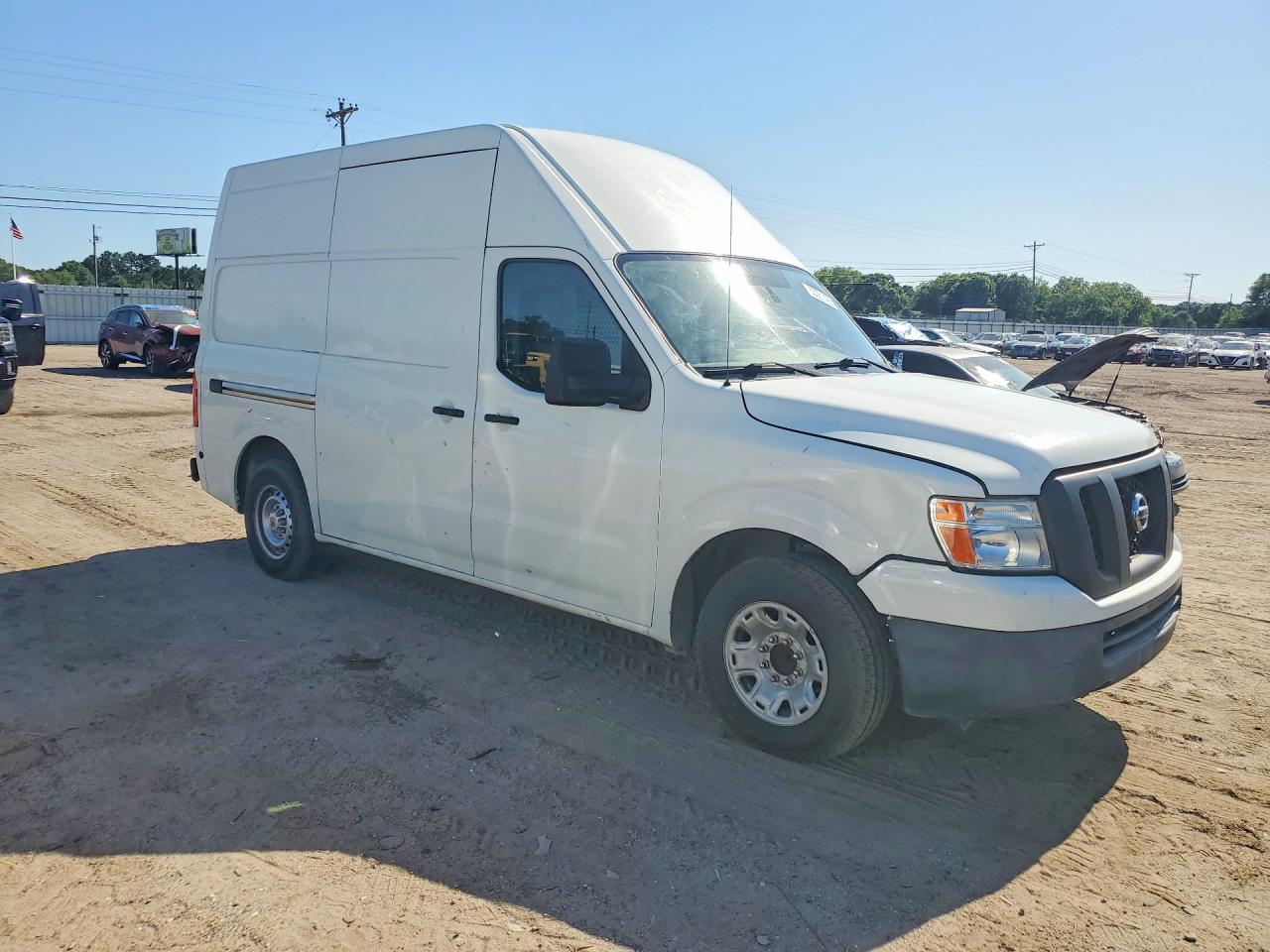 Nissan Nv 2500