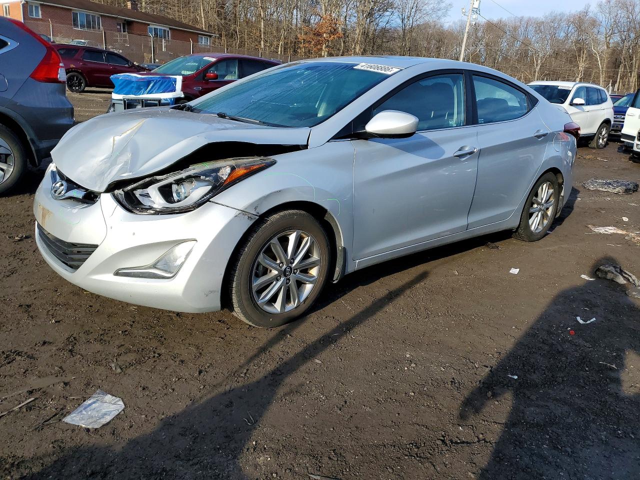 Salvage Hyundai ELANTRA Image
