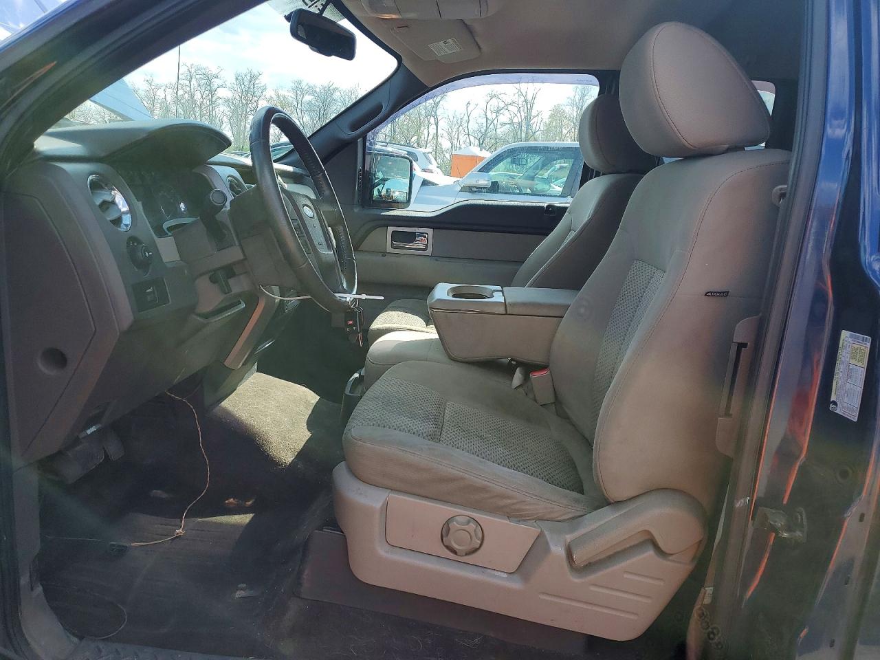 Ford F-150 Super Cab