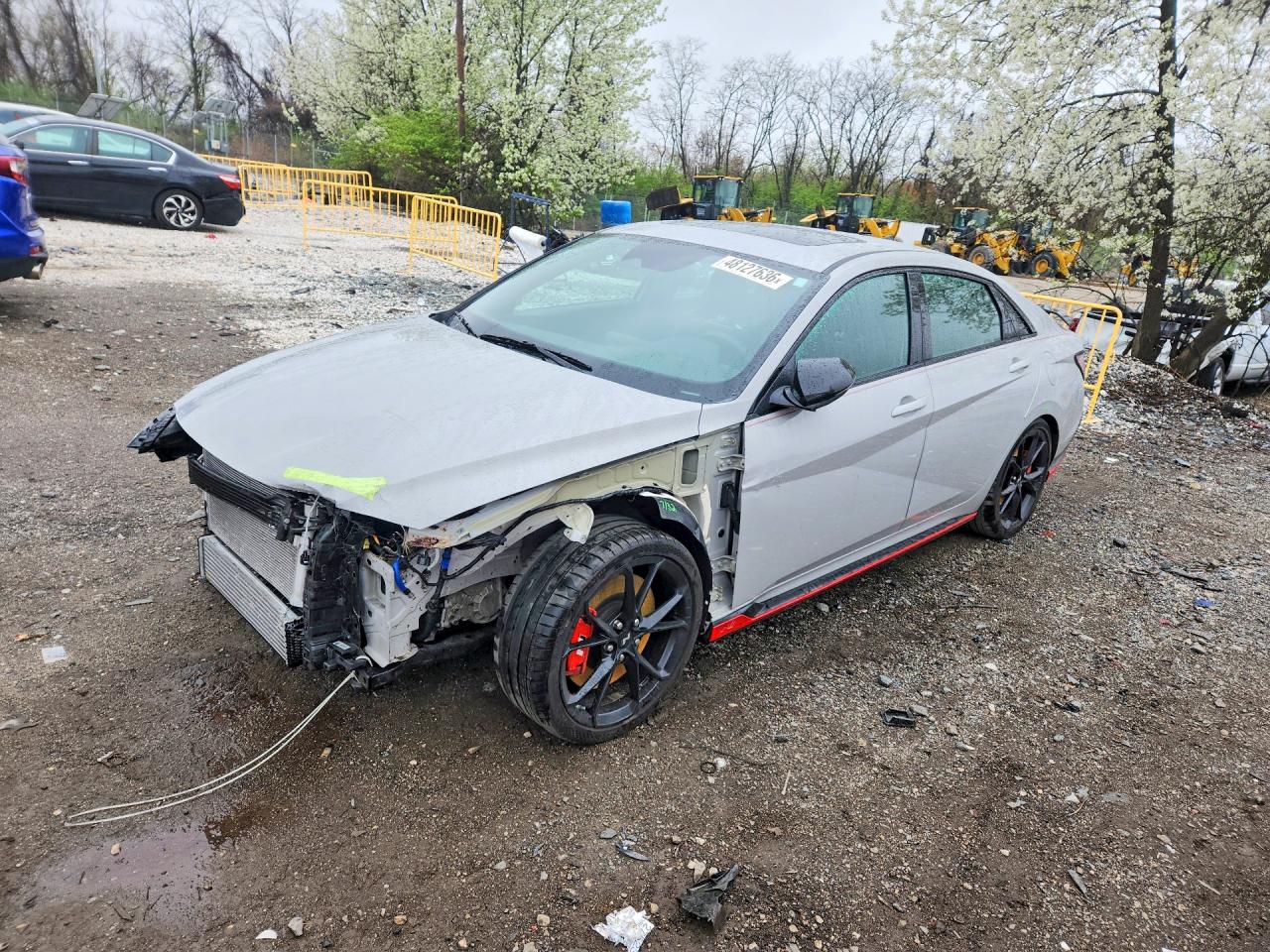 Salvage Hyundai ELANTRA Image