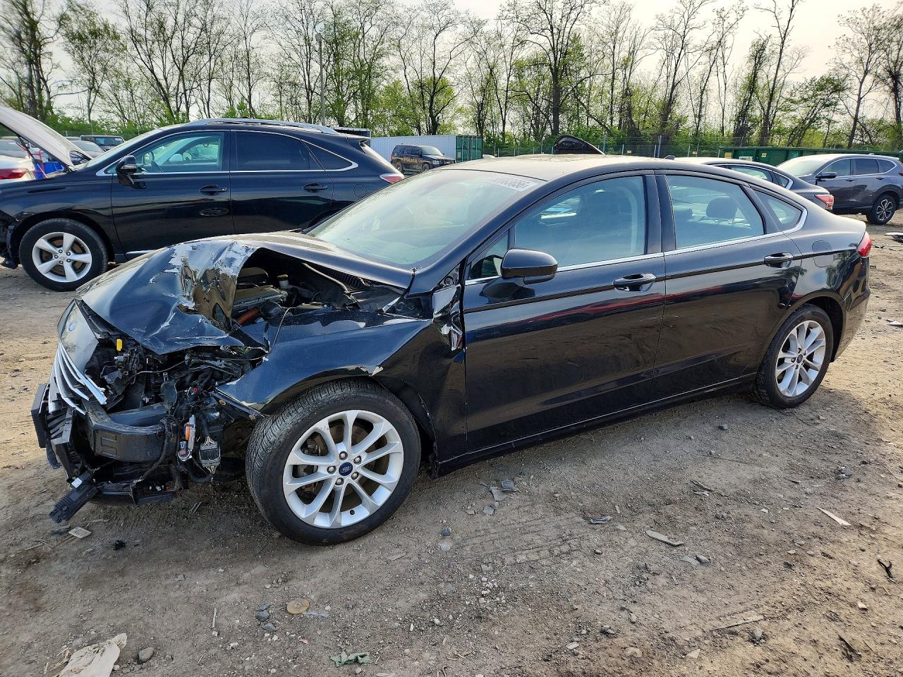 Salvage Ford Fusion Image