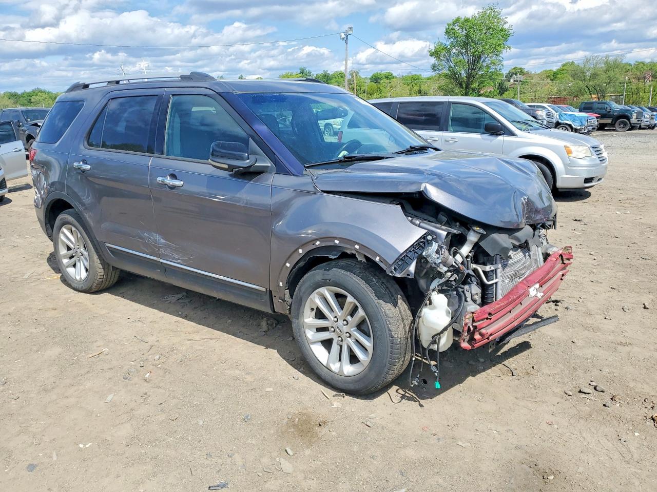 Ford Explorer Xlt