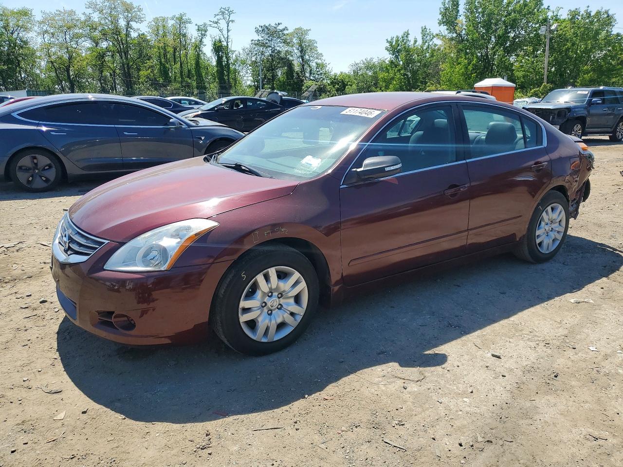 Salvage Nissan Altima Image