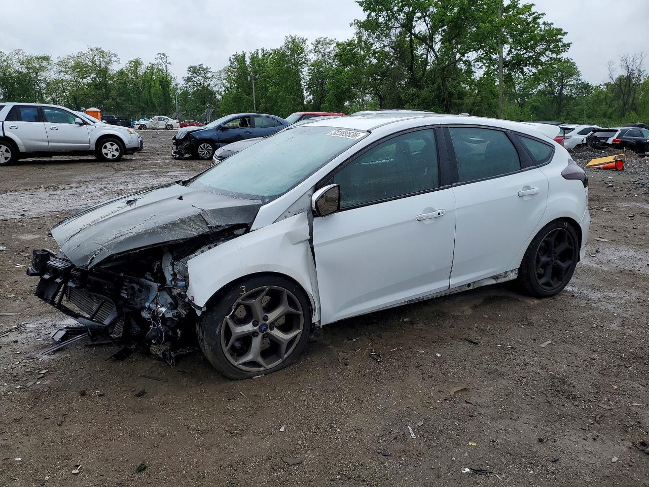 Salvage Ford Focus Image
