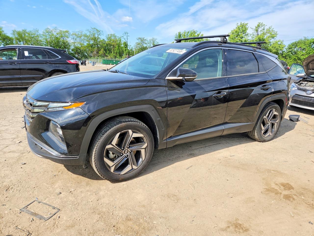 Salvage Hyundai TUCSON Image