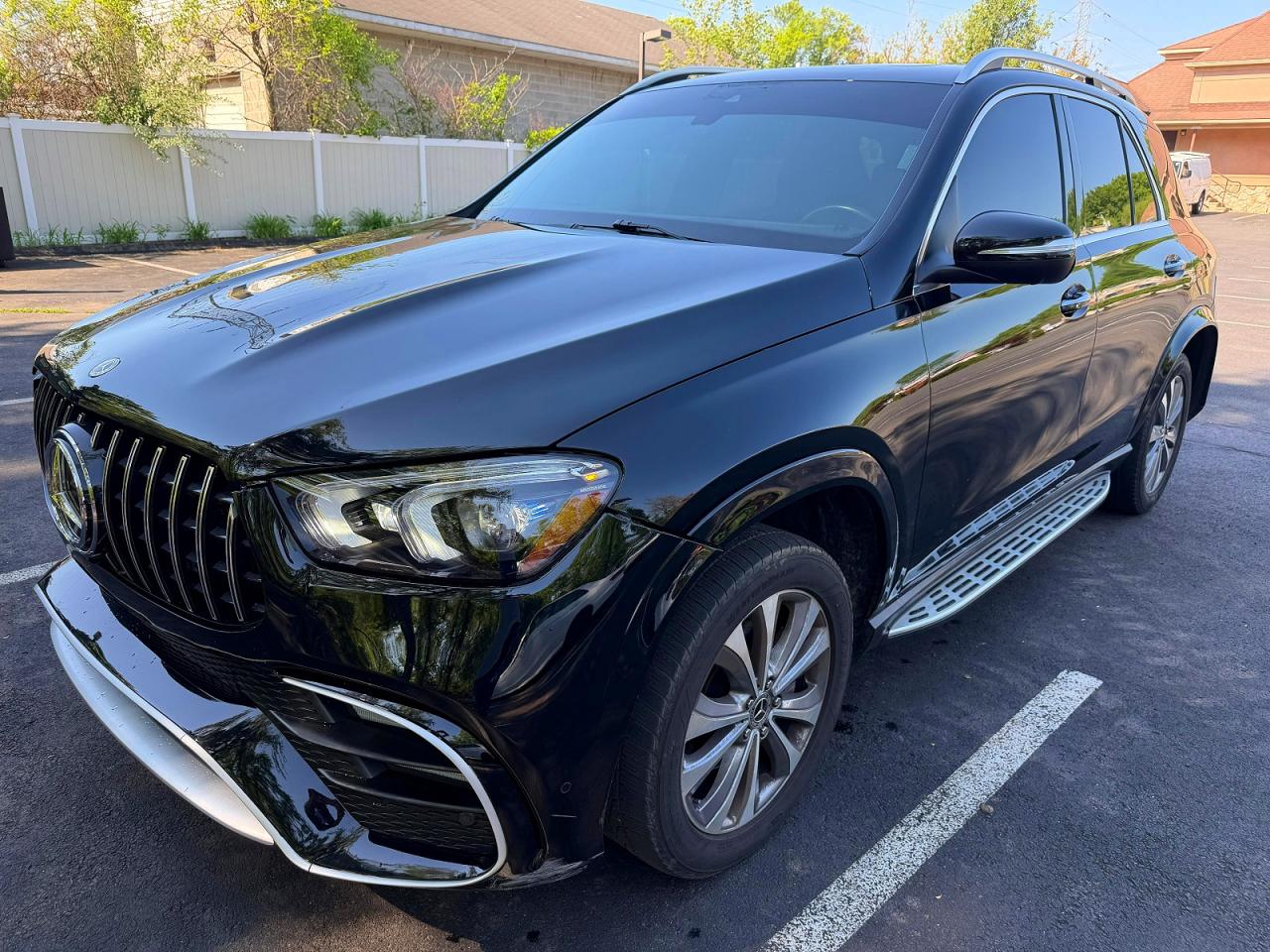 Salvage Mercedes-Benz GLE Image