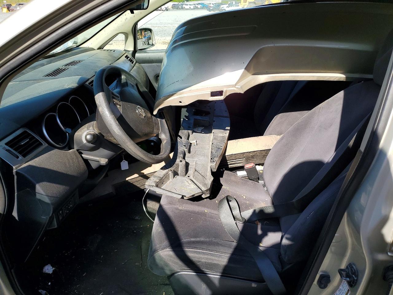 Nissan Versa 1.8 S