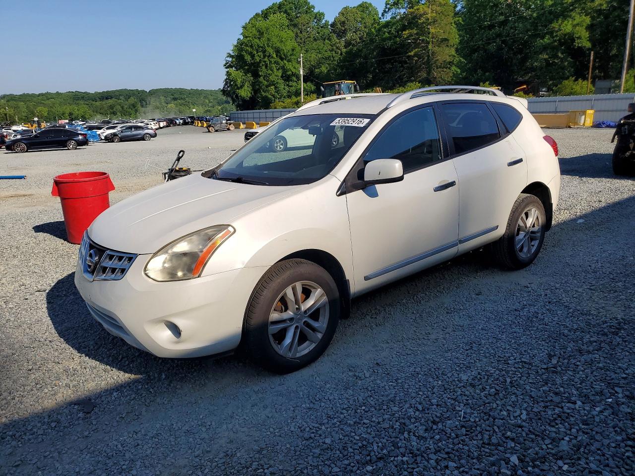 Salvage Nissan Rogue Image