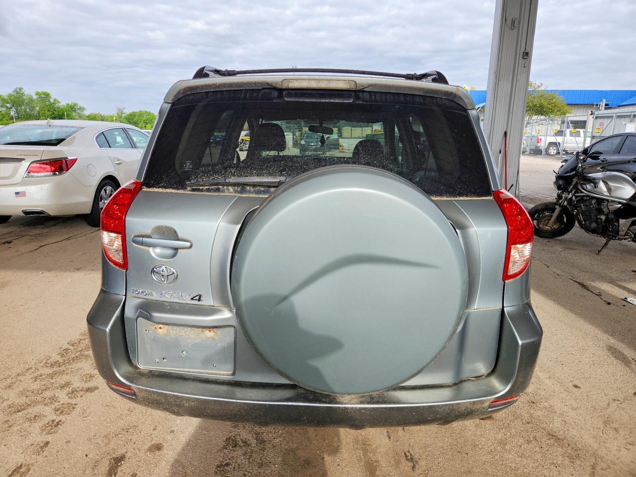 Toyota RAV4 Base