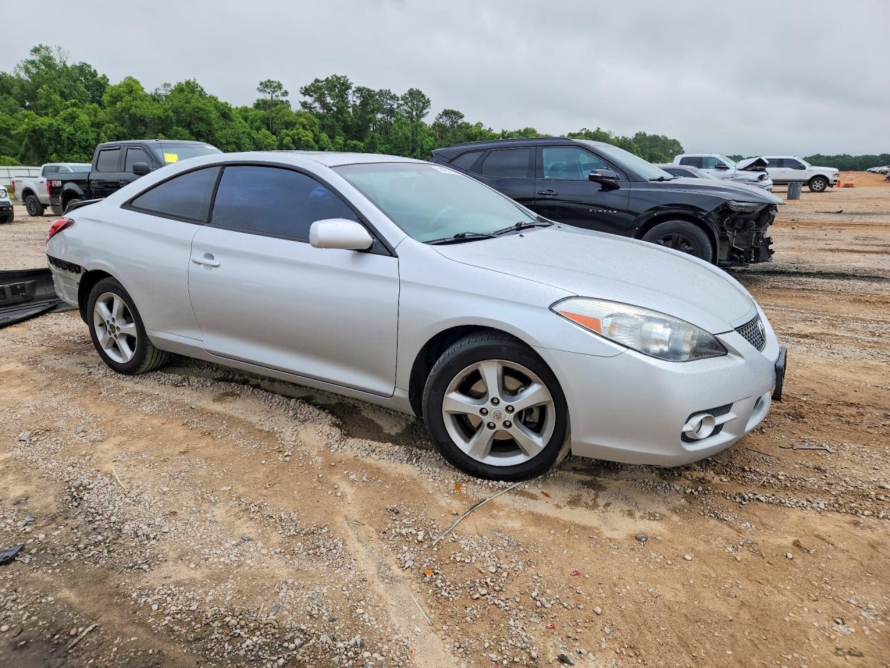 Toyota Camry Sle V6
