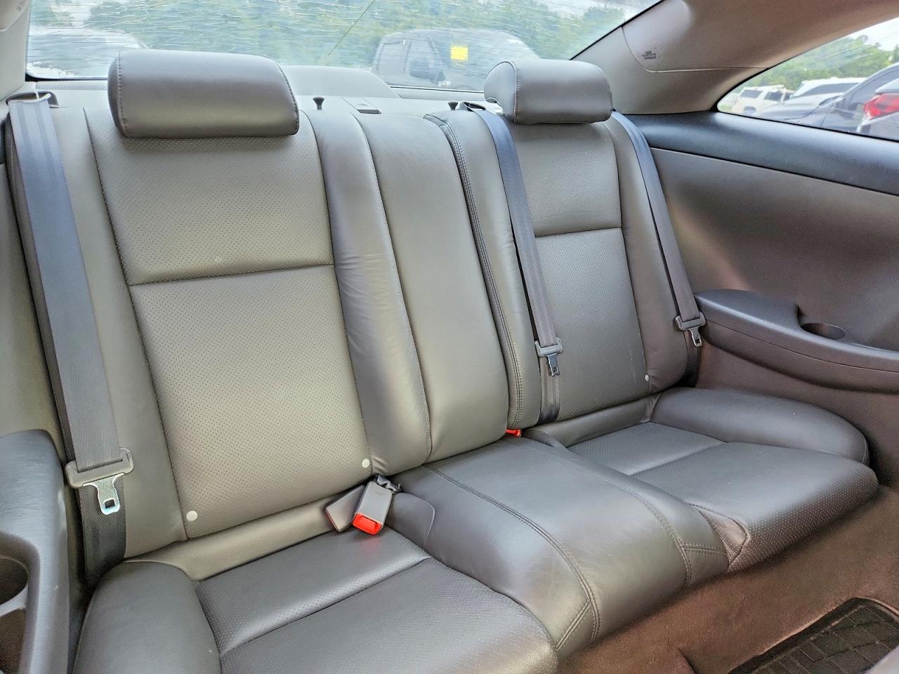 Toyota Camry Sle V6