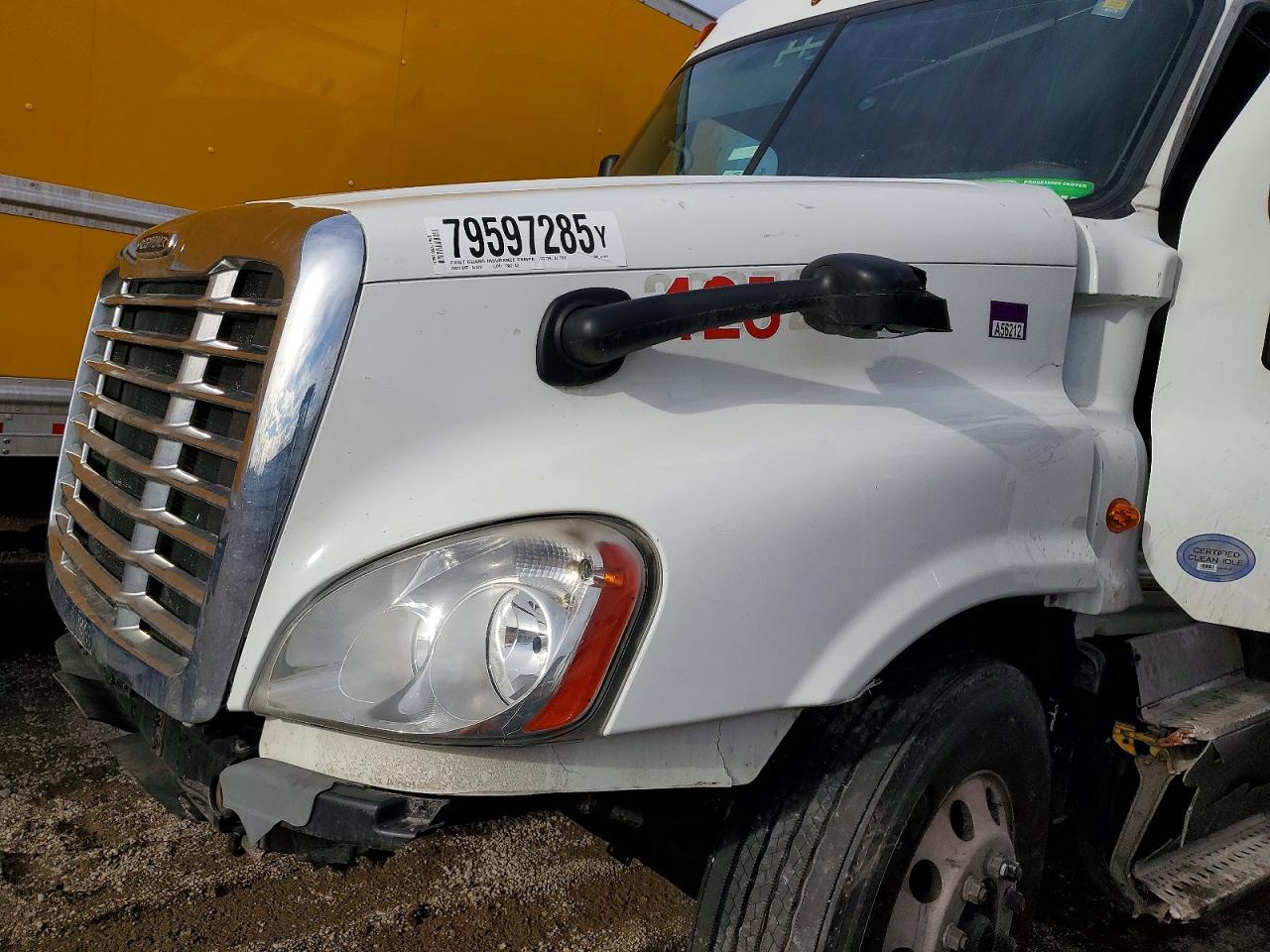 Freigliner Cascadia 125