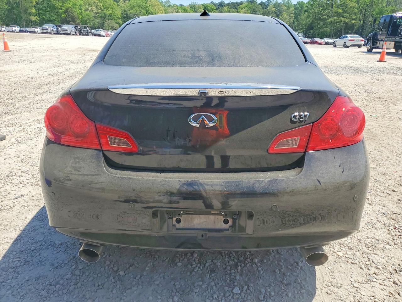 INFINITI G37 Journey