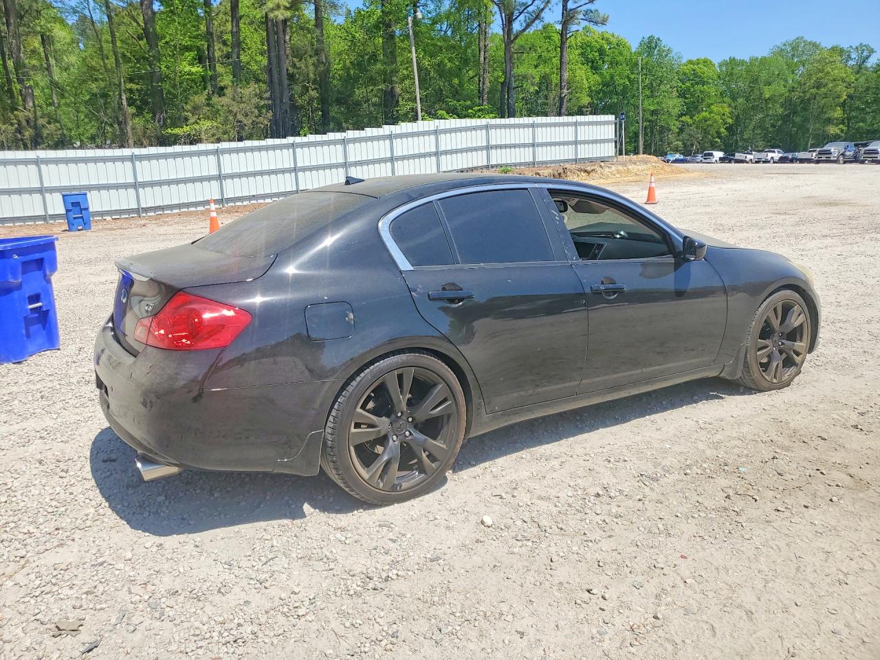 INFINITI G37 Journey