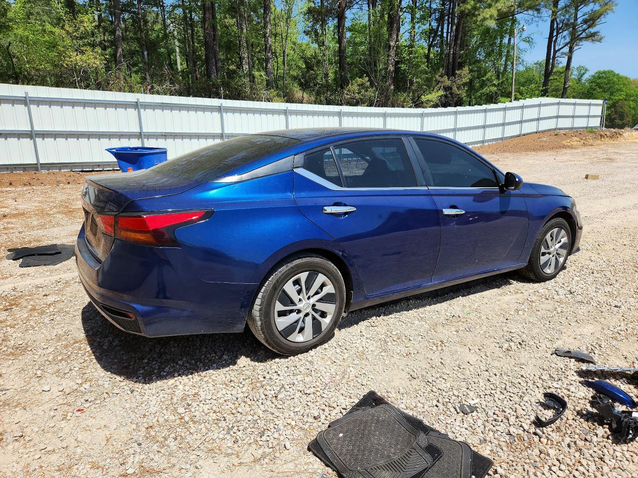 Nissan Altima S