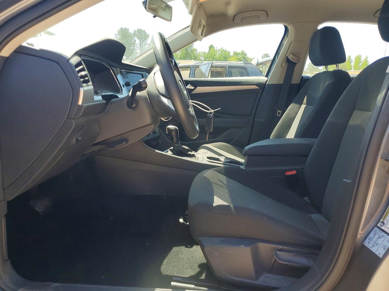 Volkswagen Jetta S