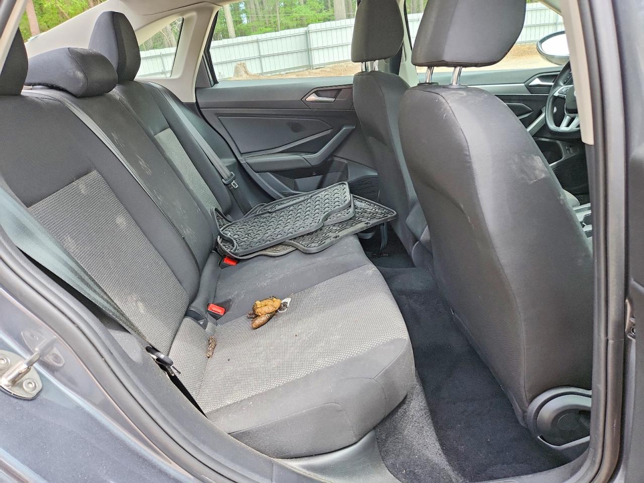 Volkswagen Jetta S