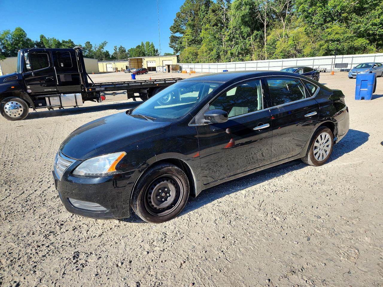 Salvage Nissan Sentra Image