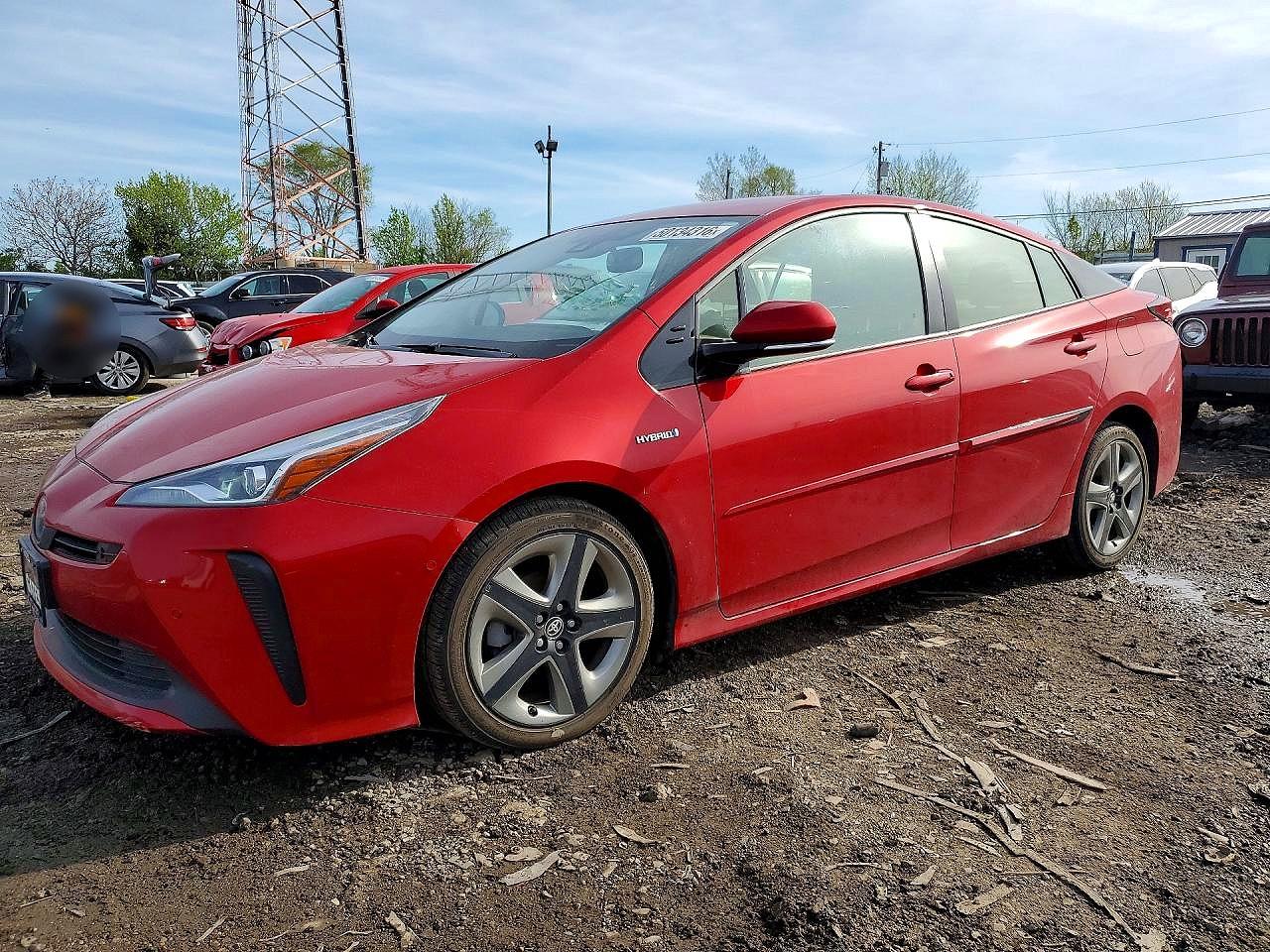 Salvage Toyota Prius Image