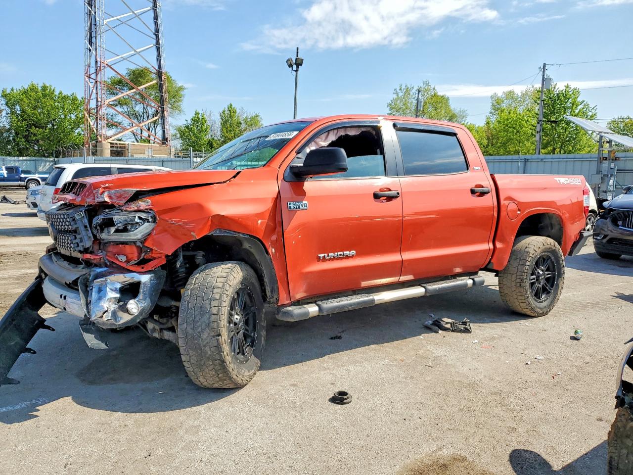 Salvage Toyota Tundra Image
