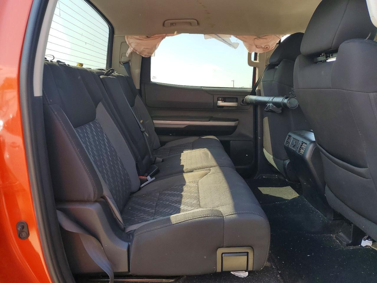 Toyota Tundra Crewmax Sr5