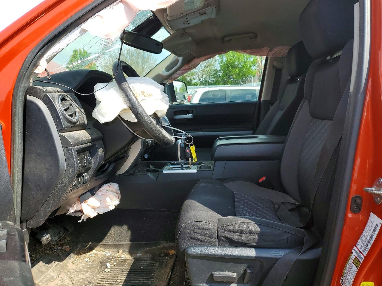 Toyota Tundra Crewmax Sr5