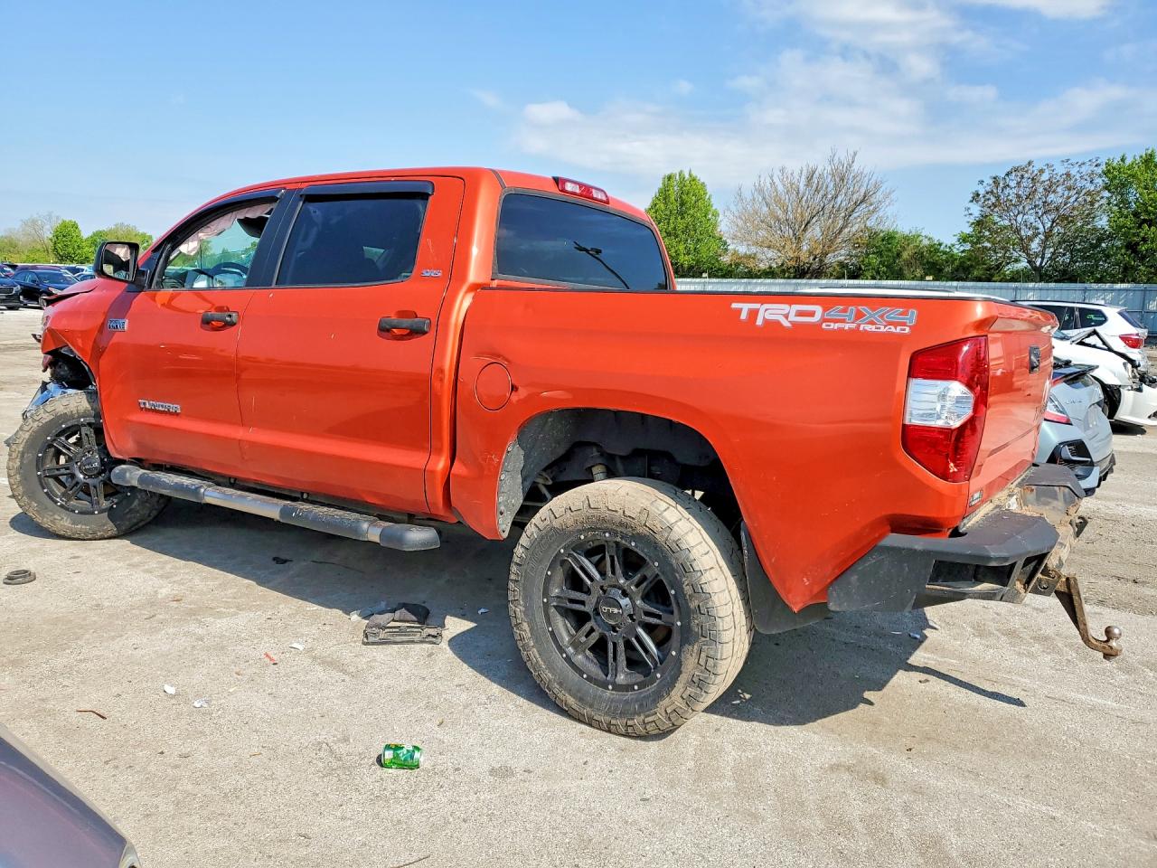 Toyota Tundra Crewmax Sr5