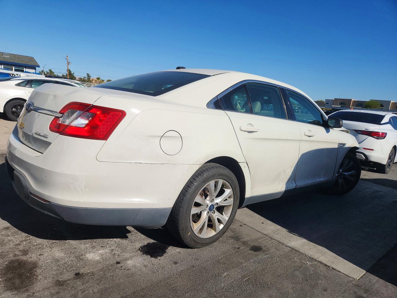 Ford Taurus Sel