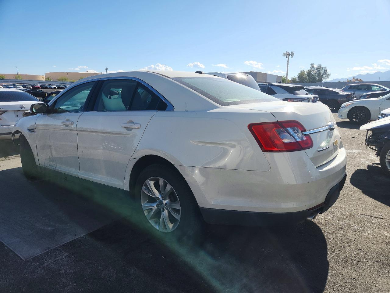Ford Taurus Sel